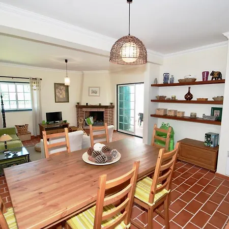 Сasa de vacaciones Casa Do Remo - Charming House For 4 Guests Only 350 Metres From Obidos Lagoon *